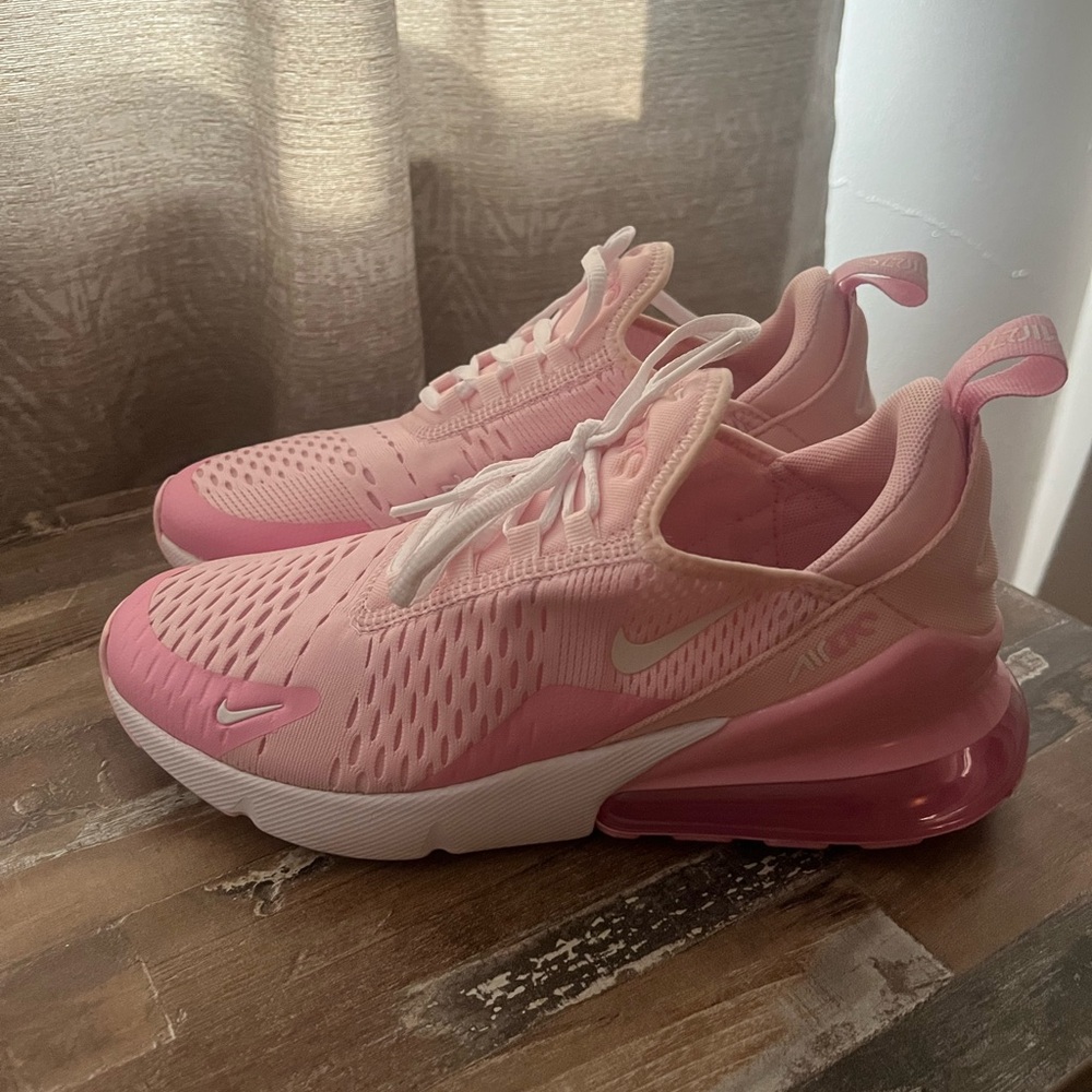 Nike Air Max 270 Rose Pink Sneakers